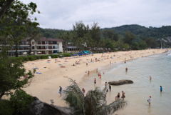 Kata Noi Beach, efter liggestolene blev forbudt. Kata Noi efter