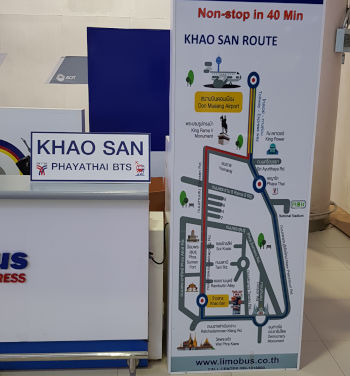 Hold dig fra denne limobus til Khao San Road. Limobus