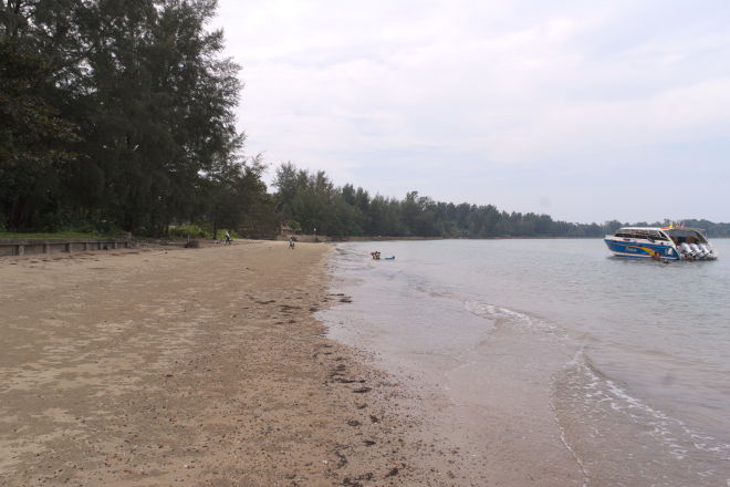 Kaw Kwang Beach