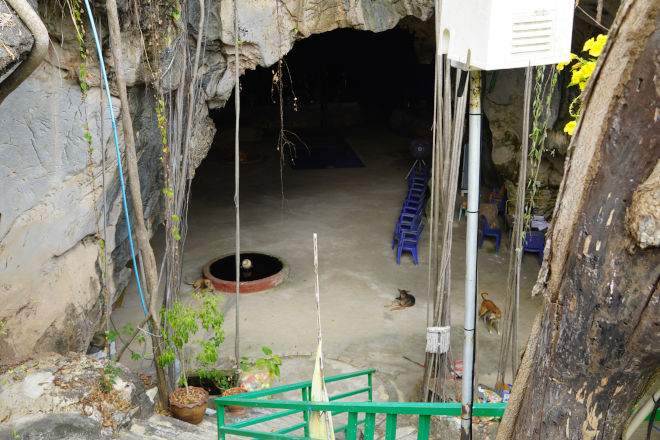Phraprathun Cave