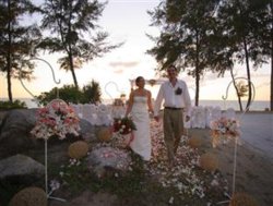 Romantisk bryllupsrejse med fem stjerner, ophavsret: Anantara Phuket Villas. Romantisk bryllupsrejse
