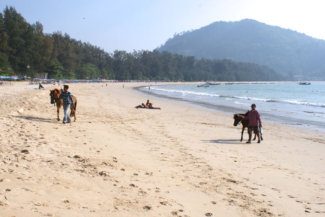 Nai Yang Beach