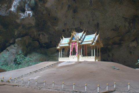 Pavillonen i Tham Phraya Nakhon. Pavillonen i Tham Phraya Nakhon