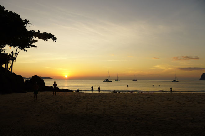 Solnedgang på Charlie Beach